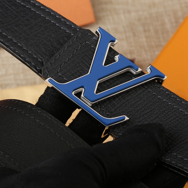 激安ルイヴィトンベルト背面デザイン